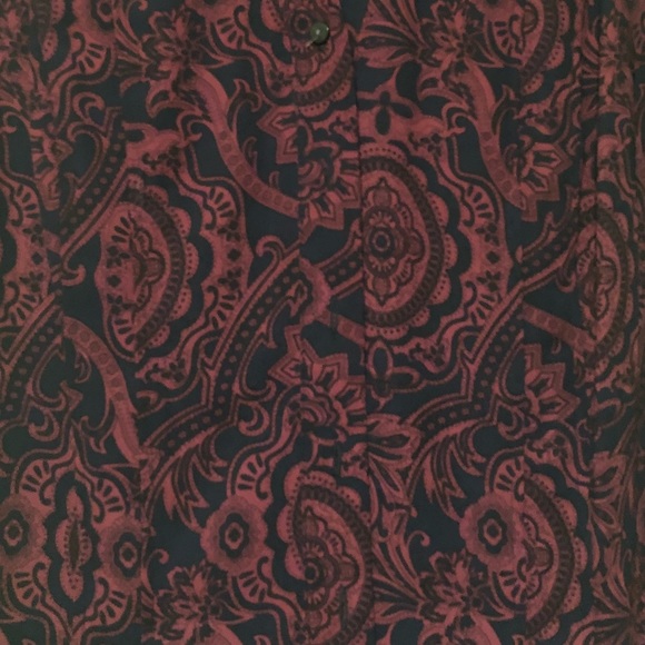 Button Up Blouse 🥀🖤❤️ - Picture 2 of 5